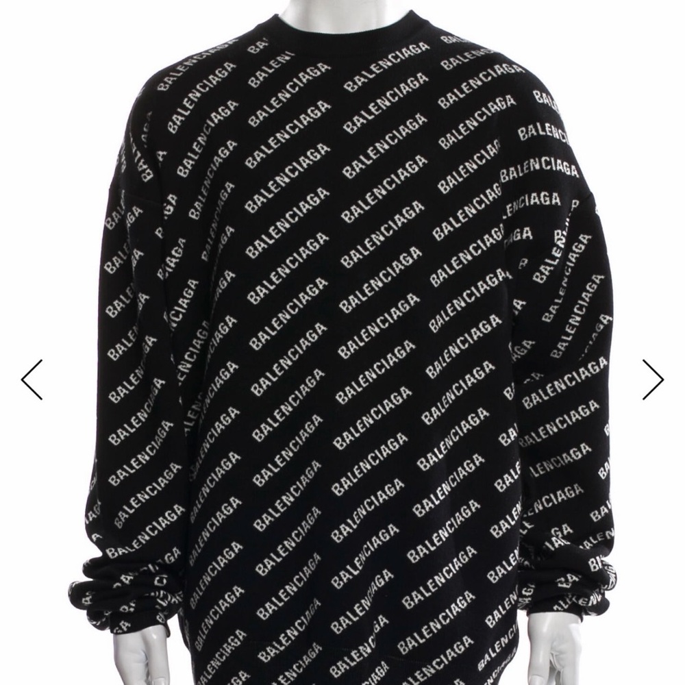 Balenciaga 🖤🤍
2021 Printed Pullover w/ Tags 🖤🤍